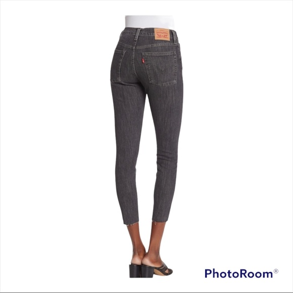 LEVI'S x REVOLVE Dark Gray Button Fly Wedgie Skinny Cropped Jeans Size 29 - Picture 4 of 10